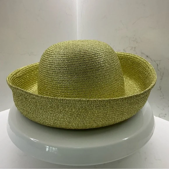 VINTAGE Woman’s Gold Hat s-l400.jpg main image 2